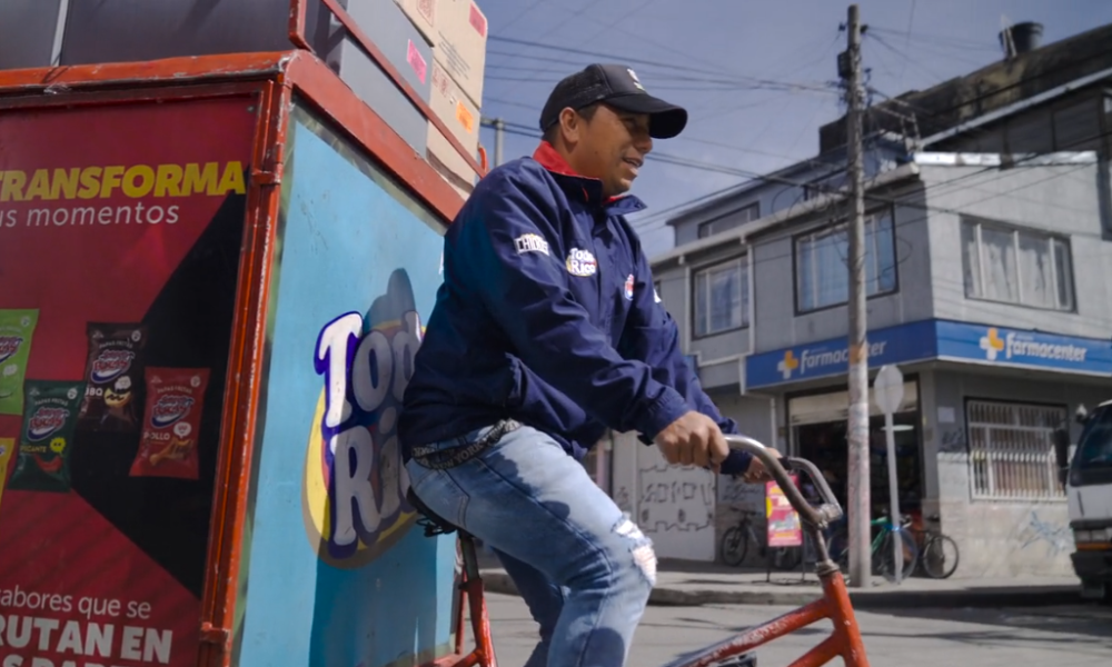 La tienda de barrio: Pilar del consumo masivo y del tejido social en Colombia