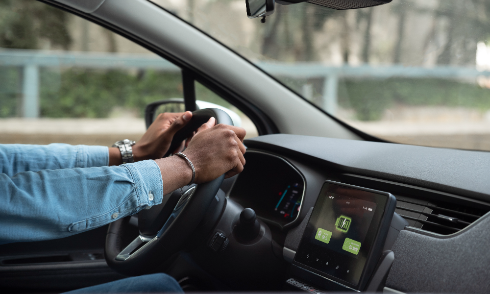 Guía de seguridad en plataformas de movilidad: Cómo activar el botón de pánico y viajar tranquilo
