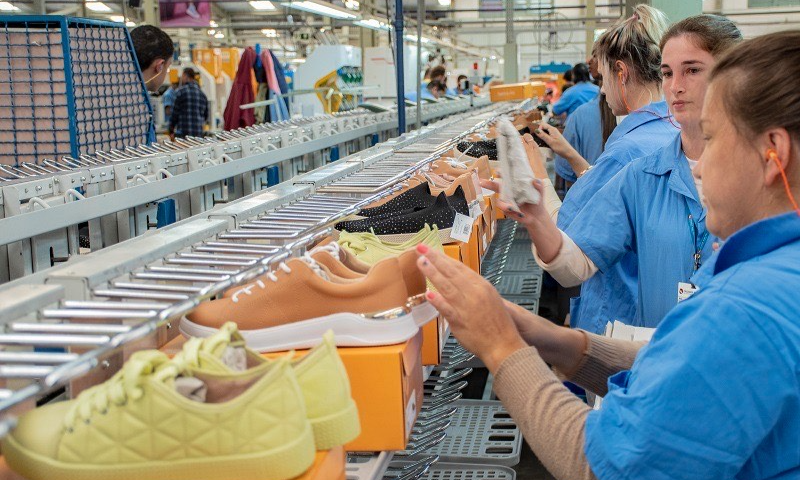 Brasil lidera la transformación sostenible en la industria del calzado y consolida su mercado en Colombia