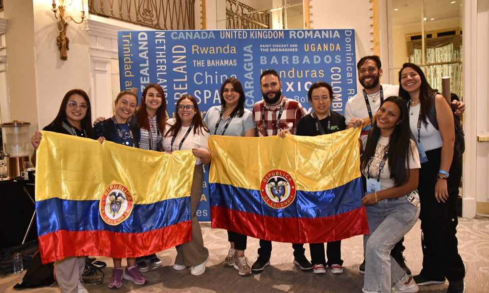 Enseñar en EE. UU.: Salario, costo de vida y beneficios para docentes latinoamericanos