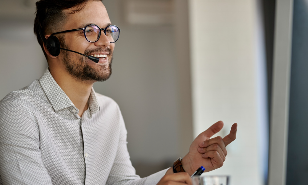 Amor y Amistad: el servicio al cliente como prueba de fuego para los comercios